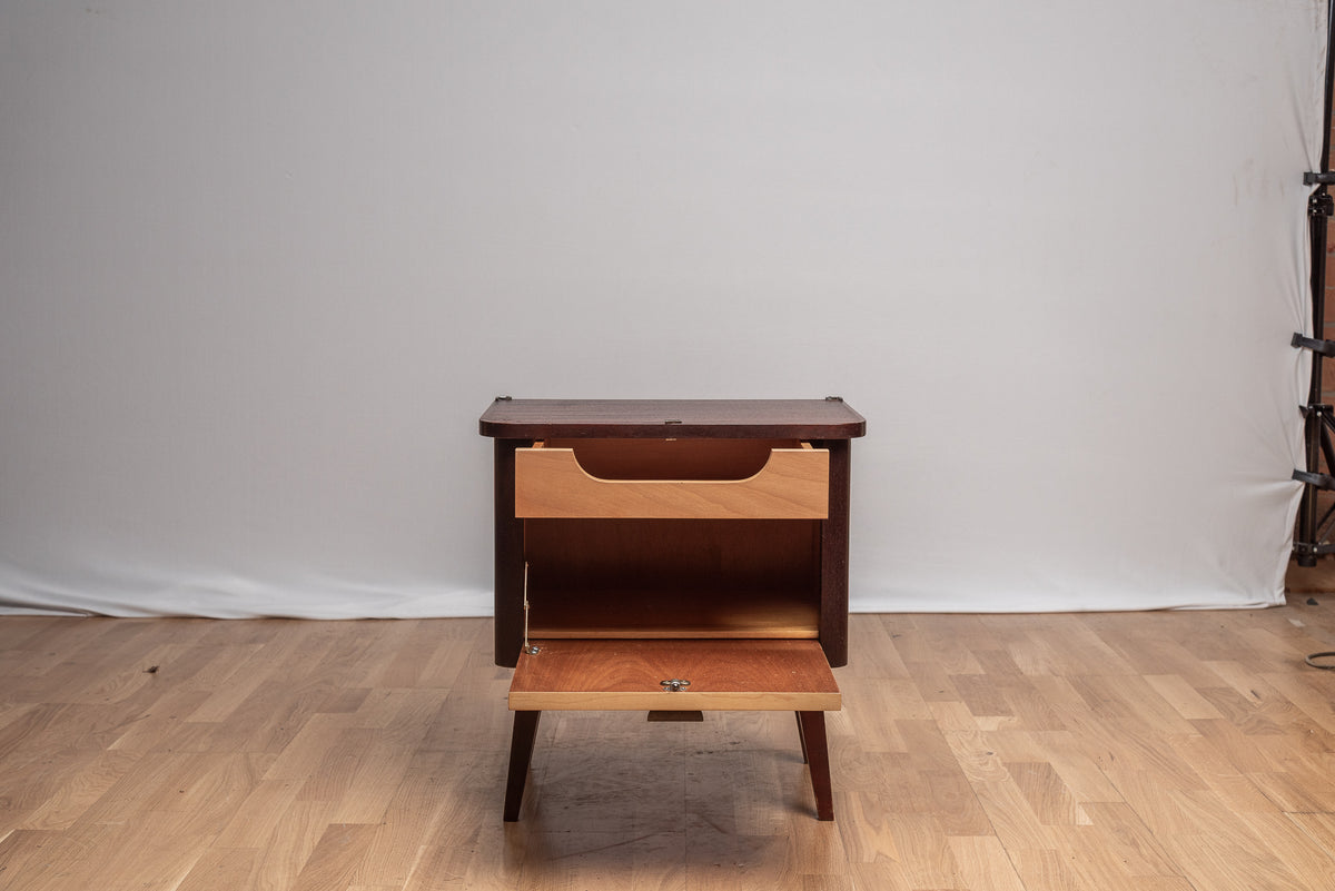 Mid Century Nachttisch Ablage Schrank Konisch Füße