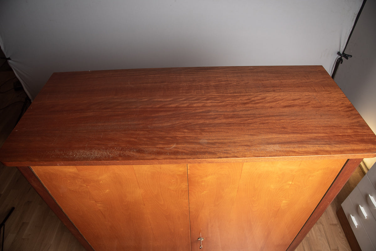 Schrank Highboard vintage Kommode midcentury
Kleider-Schrank 6Oer